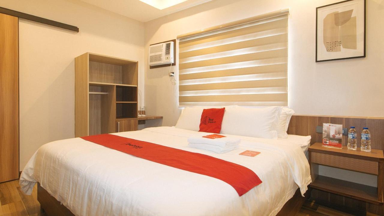 Reddoorz Plus @ Bez Tower And Residences San Juan San Juan  ภายนอก รูปภาพ