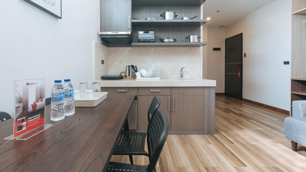 Reddoorz Plus @ Bez Tower And Residences San Juan San Juan  ภายนอก รูปภาพ
