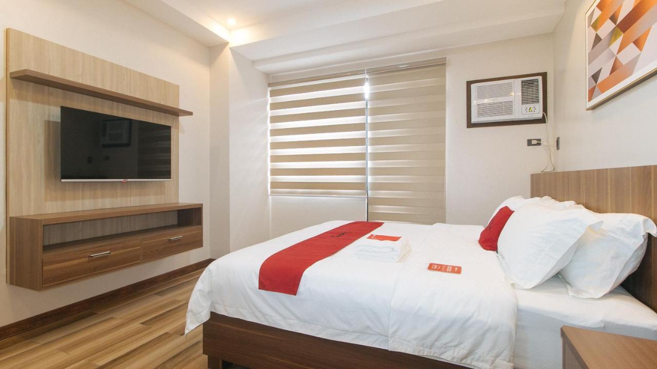 Reddoorz Plus @ Bez Tower And Residences San Juan San Juan  ภายนอก รูปภาพ