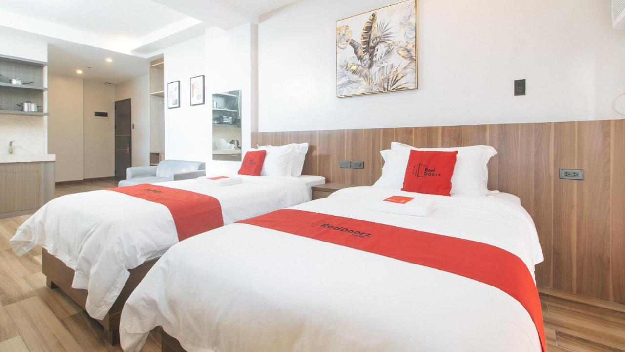 Reddoorz Plus @ Bez Tower And Residences San Juan San Juan  ภายนอก รูปภาพ